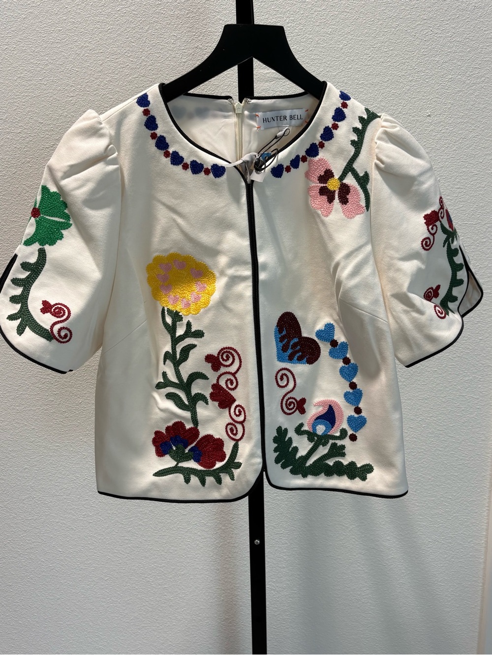 HUNTER BELL Beeson Ivory Embroidered Floral Short Sleeve Top Sold Out! size 10